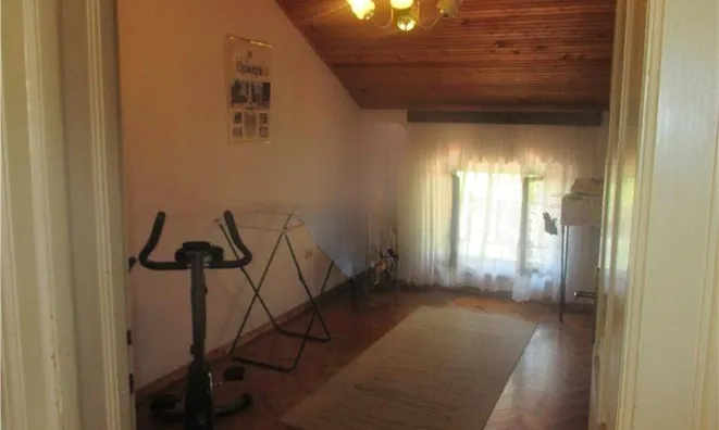 Недвижимость Четырехкомнатная квартира Центр: 5