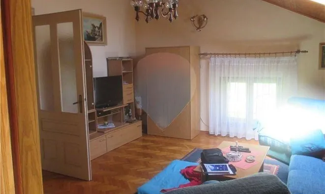 Недвижимость Четырехкомнатная квартира Центр: 9