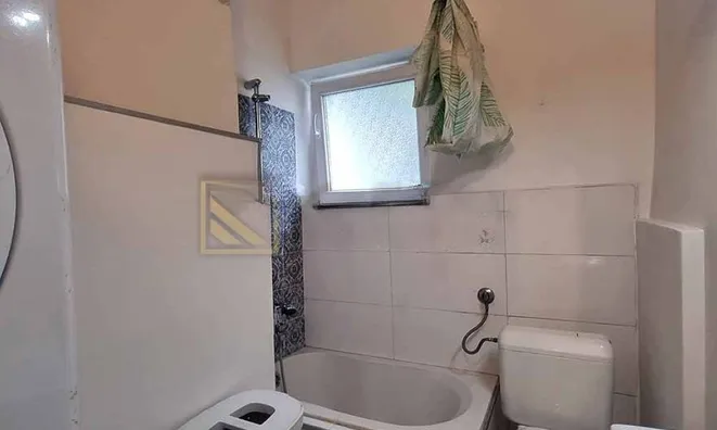 Недвижимость Трёхкомнатная квартира в Оприче: 10