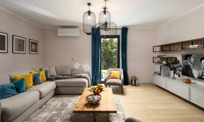 Недвижимость Дом семейный 1224 м² в Центре: 10