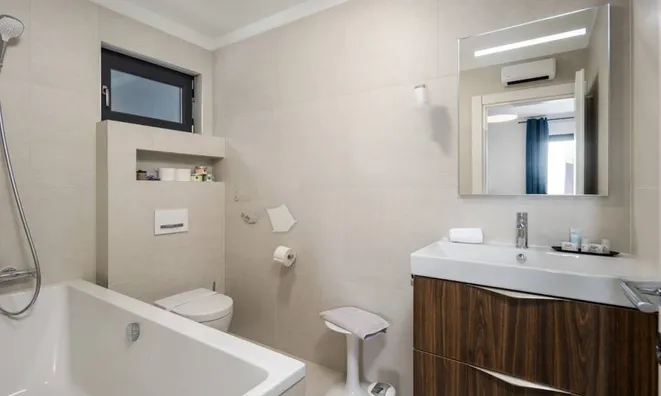 Недвижимость Дом семейный 1224 м² в Центре: 18