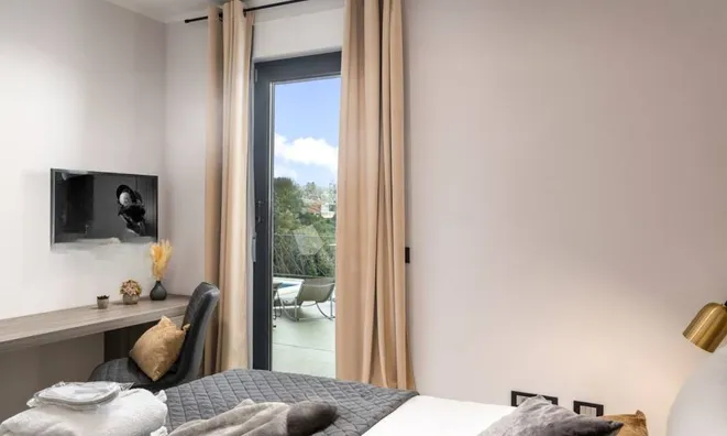 Недвижимость Дом семейный 1224 м² в Центре: 20