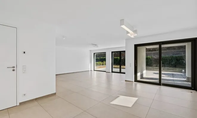 Недвижимость Apartment 2 bedrooms for sale in Helmsange: 2