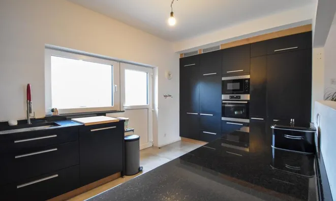 Недвижимость House 4 bedrooms for sale in Arsdorf: 4