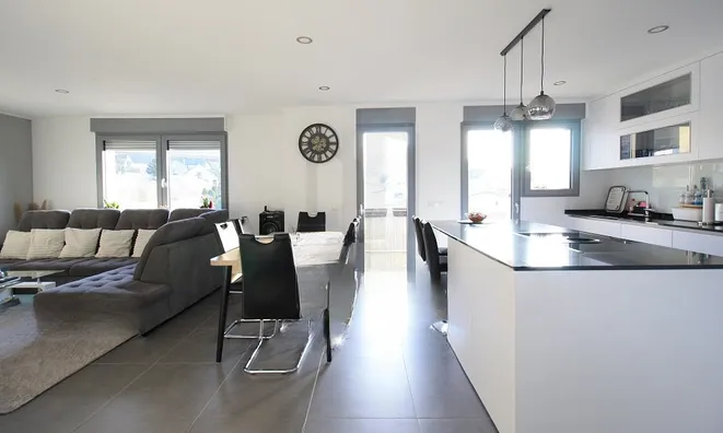 Недвижимость Apartment 2 bedrooms for sale in Colmar-Berg: 1