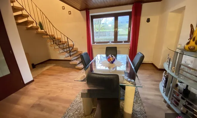 Недвижимость House for sale in Niederfeulen: 4