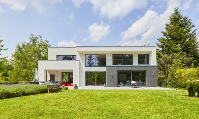 Недвижимость Villa 6 bedrooms for sale in Kehlen: 1