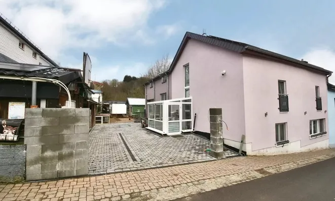 Недвижимость Detached house 8 bedrooms for sale in Sassel: 1