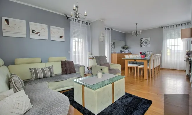 Недвижимость House 4 bedrooms for sale in Oberanven: 2