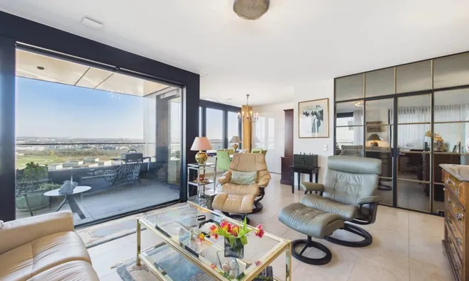 Недвижимость Apartment 2 bedrooms for sale in Luxembourg-Gasperich - Cloche d'or: 2