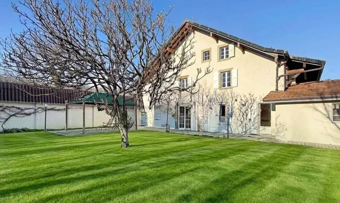 Недвижимость Single house 8.5 rooms: 1