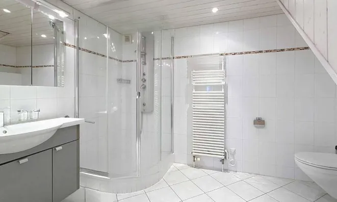 Недвижимость Single house 8.5 rooms: 7