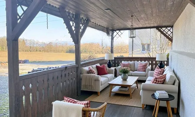 Недвижимость Single house 8.5 rooms: 9