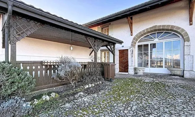 Недвижимость Single house 8.5 rooms: 10