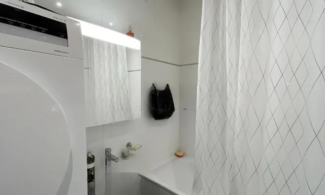 Недвижимость Apartment 3 rooms: 4