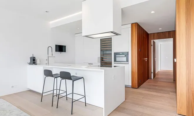 Недвижимость Apartment 6 rooms: 5