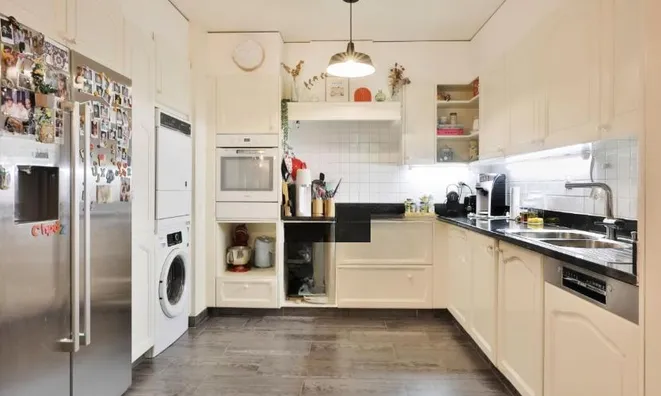 Недвижимость Apartment 5 rooms: 3