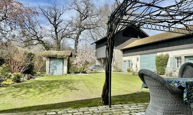 Недвижимость Single house: 3