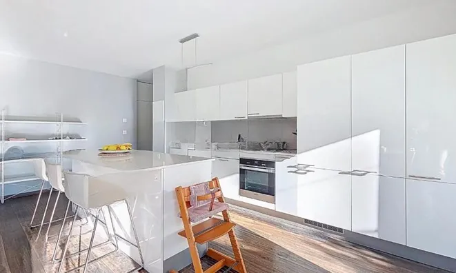 Недвижимость Apartment 5 rooms: 5