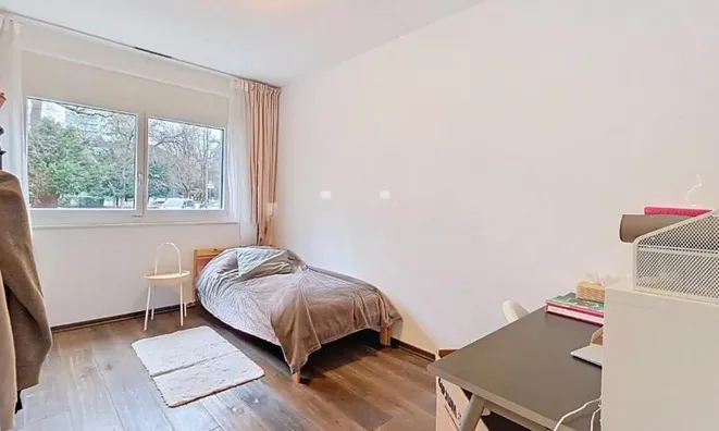 Недвижимость Apartment 5 rooms: 9