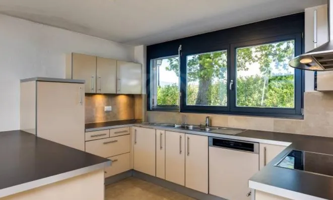 Недвижимость Single house 6 rooms: 7