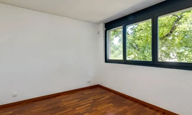 Недвижимость Single house 6 rooms: 8