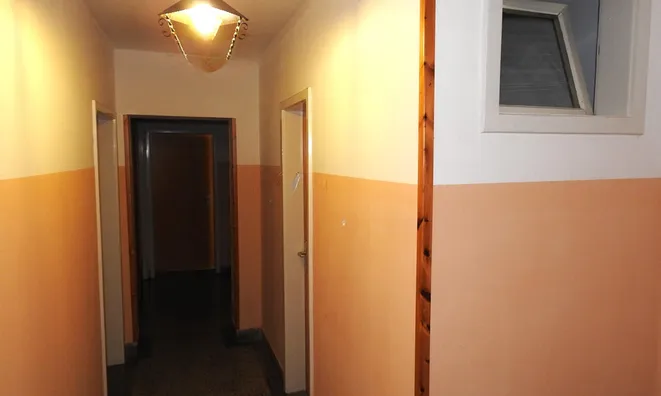 Недвижимость Дом с террасой в центре Изолы: 6