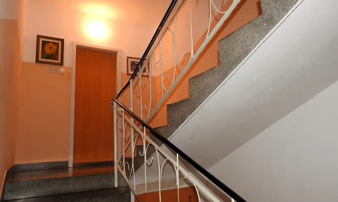 Недвижимость Дом с террасой в центре Изолы: 11