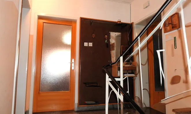 Недвижимость Дом с террасой в центре Изолы: 13