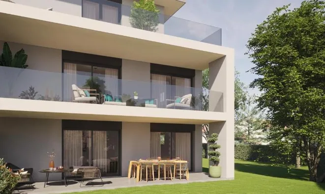 Недвижимость Apartment 4 rooms: 3