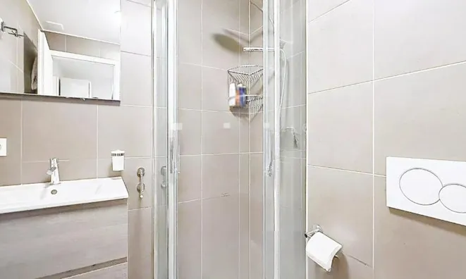 Недвижимость Single house 5 rooms: 10