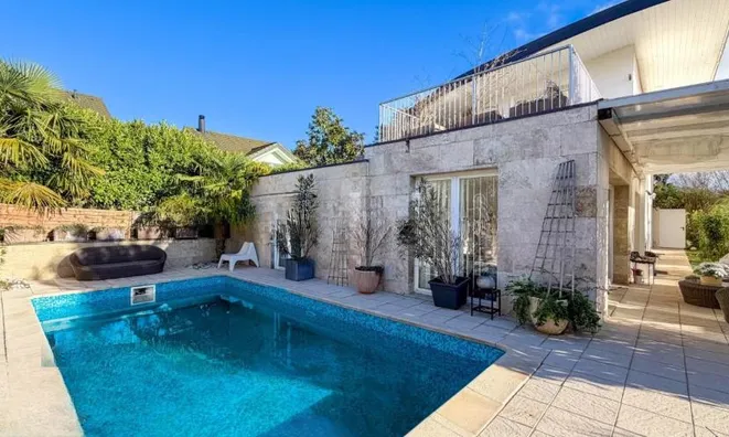 Недвижимость Single house 6 rooms: 3