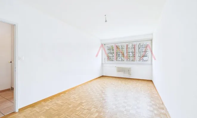 Недвижимость Apartment 4 rooms: 2