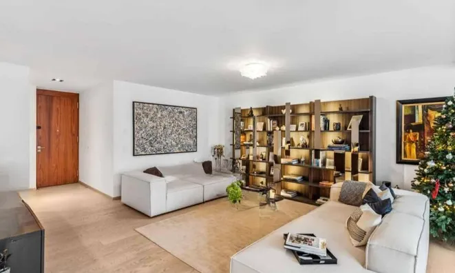 Недвижимость Apartment 4 rooms: 3