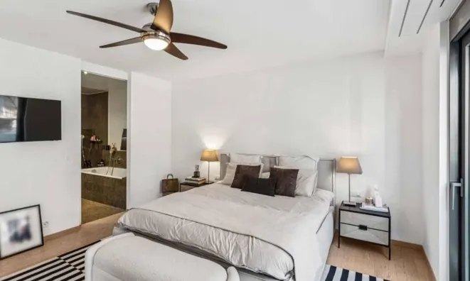 Недвижимость Apartment 4 rooms: 8