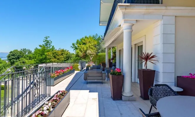 Недвижимость Single house: 10