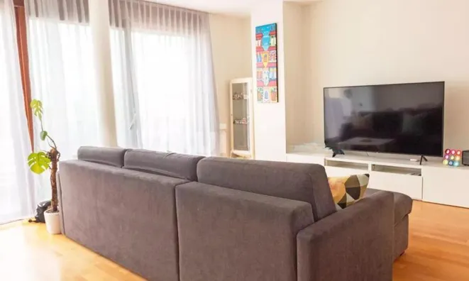 Недвижимость Apartment 5 rooms: 2