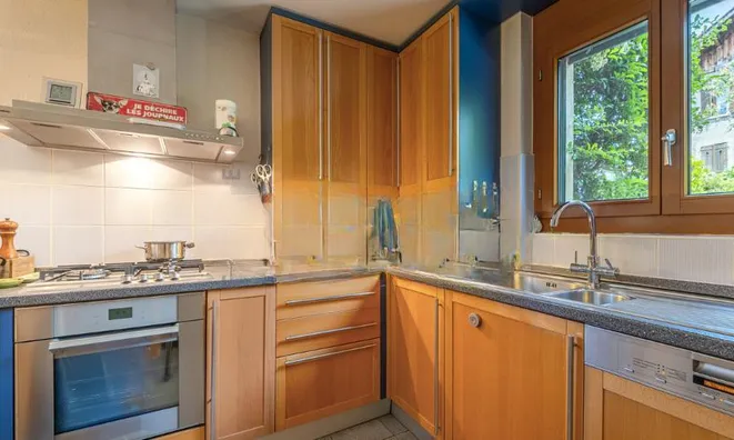 Недвижимость Bifamiliar house 6 rooms: 4