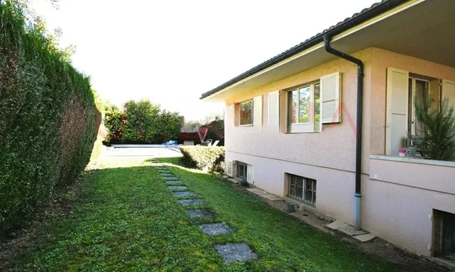 Недвижимость Single house 8 rooms: 1