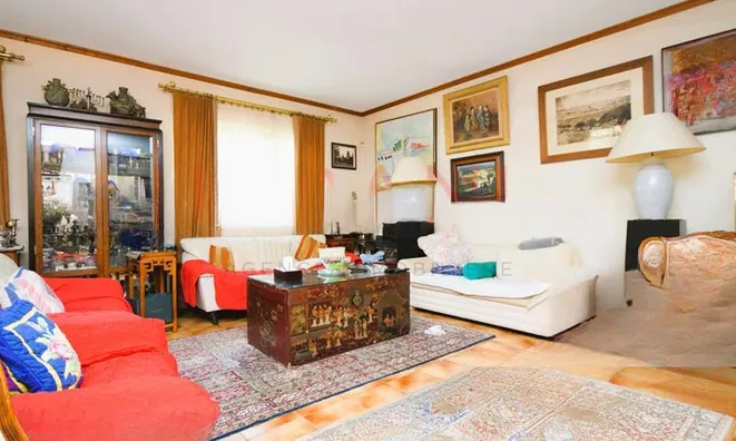 Недвижимость Single house 8 rooms: 3