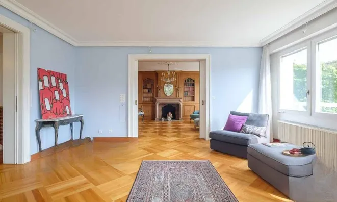 Недвижимость Apartment 8 rooms: 3