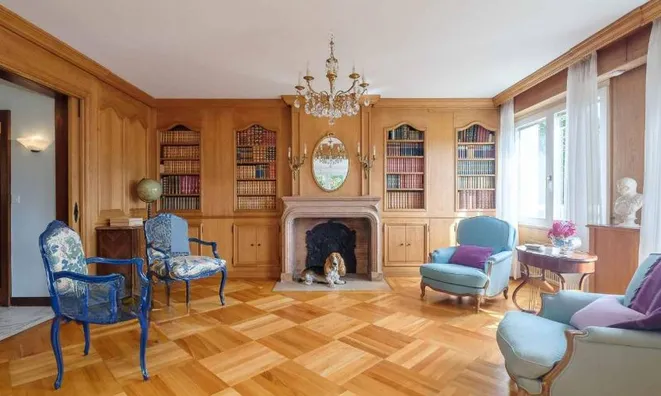 Недвижимость Apartment 8 rooms: 6