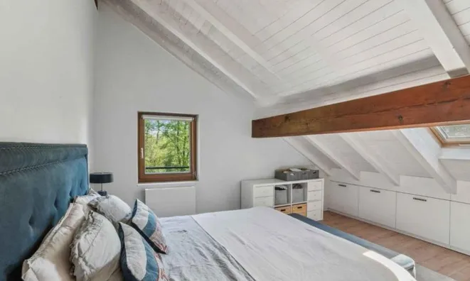 Недвижимость Attic flat 5 rooms: 6