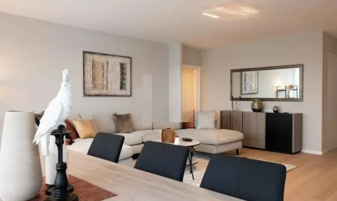 Недвижимость Apartment 5 rooms: 4