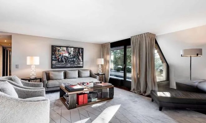 Недвижимость Attic flat 5 rooms: 2