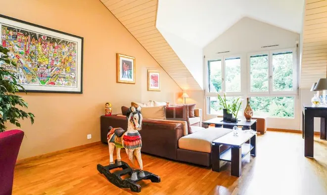 Недвижимость Attic flat 5.5 rooms: 3