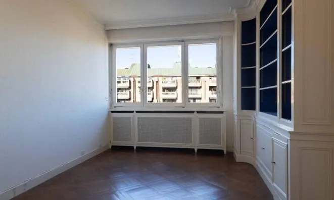 Недвижимость Attic flat 9 rooms: 5