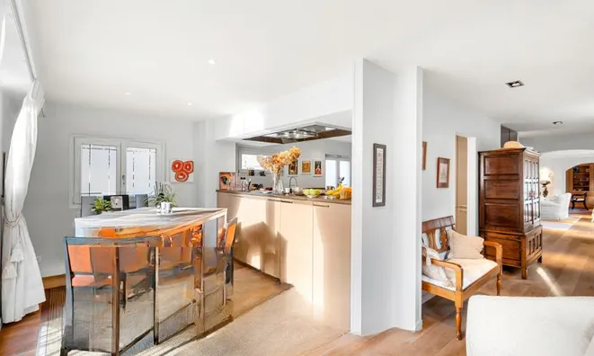 Недвижимость Single house 9 rooms: 7