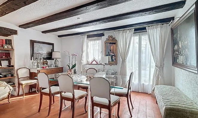 Недвижимость Row house 8 rooms: 4