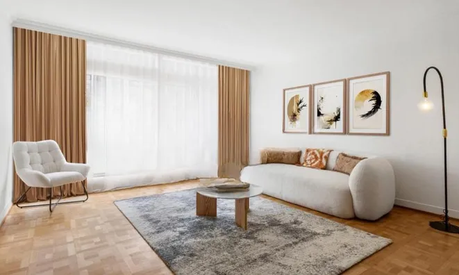 Недвижимость Apartment 4 rooms: 3